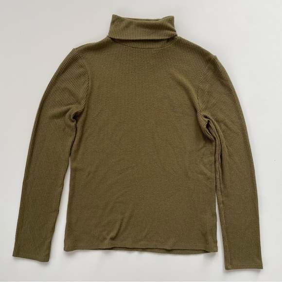 Faherty Women's Legend Ribbed Turtleneck Sweater in Military Olive Green Small - Picture 2 of 8